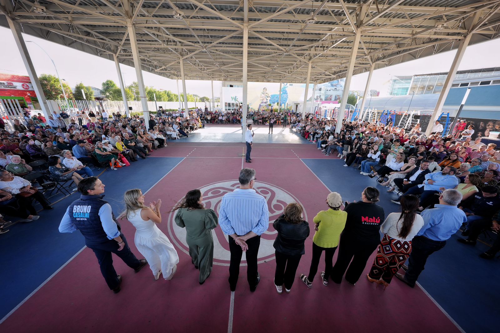 Imagen de Reconoce Felifer Macías a adultos mayores por su contribución a la sociedad queretana 5