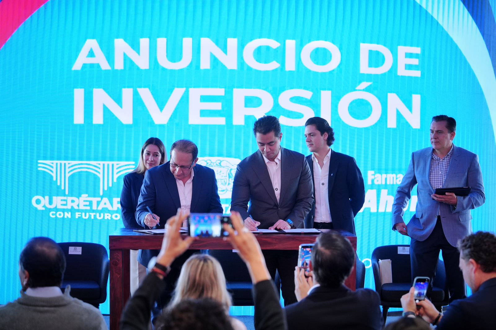Imagen de Anuncia Felifer inversión por 460 millones de pesos por parte de Farmacias del Ahorro 4