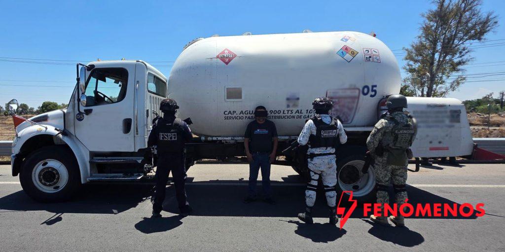 Asegura Secretaría de Seguridad y Paz pipa con más de 11 mil litros de gas Lp y detiene a un hombre en Celaya 