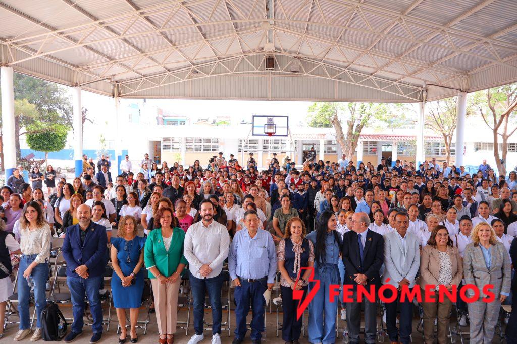 Estrenan  aulas, estudiantes de primaria Dr. Cayetano Andrade de Moroleón