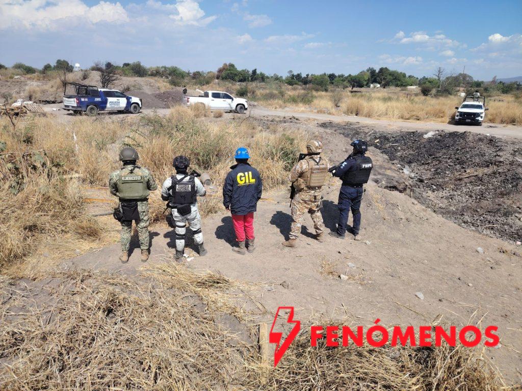 Localizan autoridades estatales y federales toma clandestina y aseguran 25 mil litros de hidrocarburo en Cortazar 