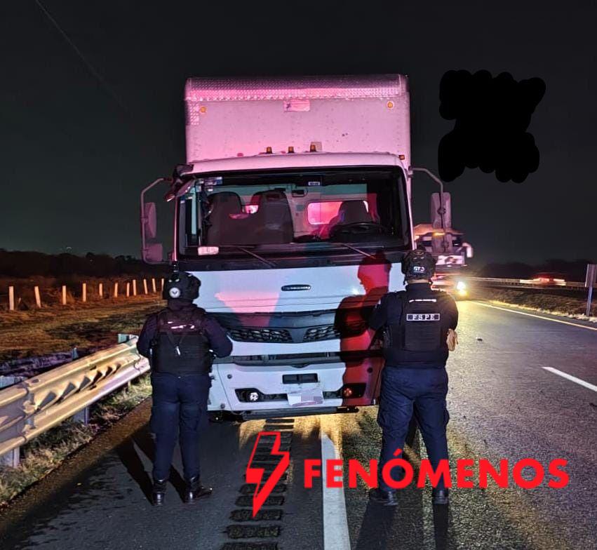 Recuperan FSPE tractocamión y aseguran mercancía valuada en 500 mil pesos en León 