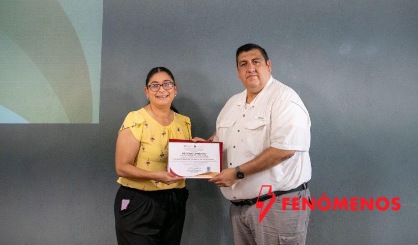 Capacitan a personal en higiene para prevenir riesgos sanitarios en centros de trabajo