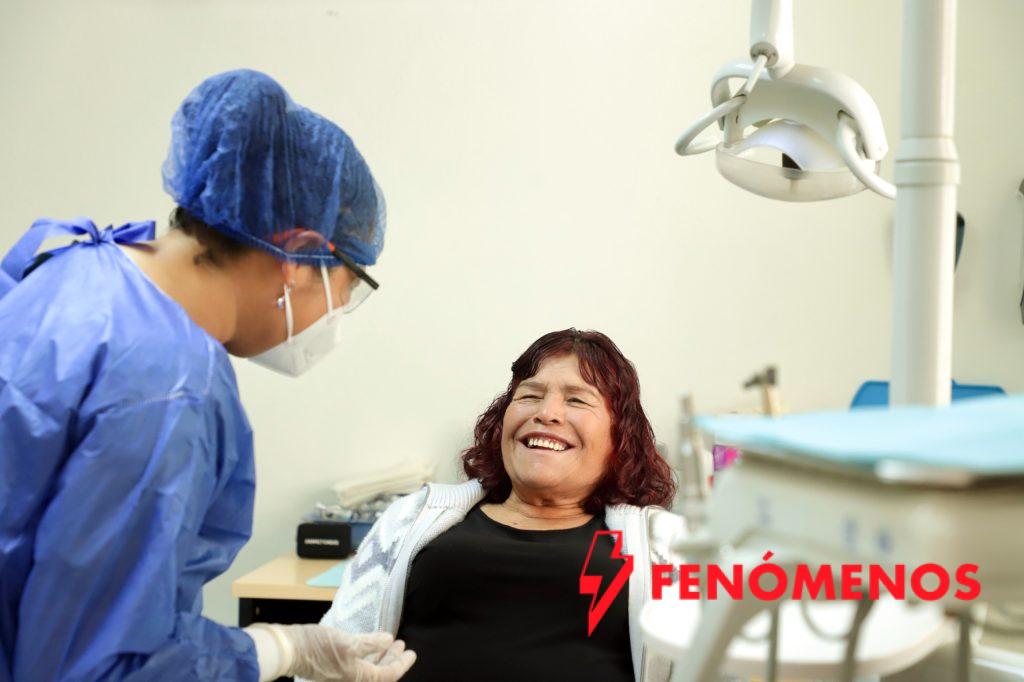 Realiza DIF Estatal consultas dentales especializadas para mejorar la salud de personas mayores.