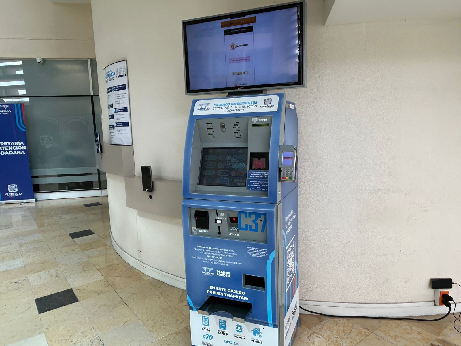 Imagen de Aumenta Felifer Macías la atención ciudadana a través de los cajeros inteligentes 7