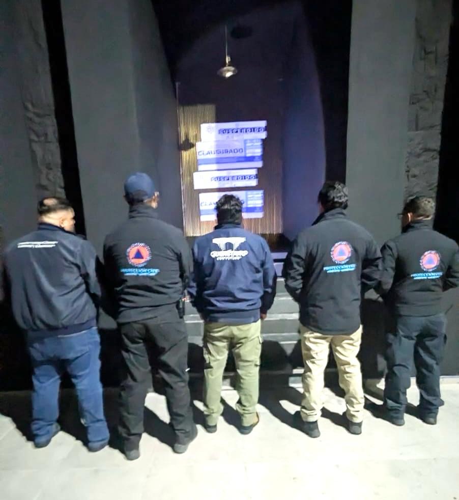 Imagen de Clausura municipio de Querétaro establecimiento sobre Bernardo Quintana por irregularidades 7