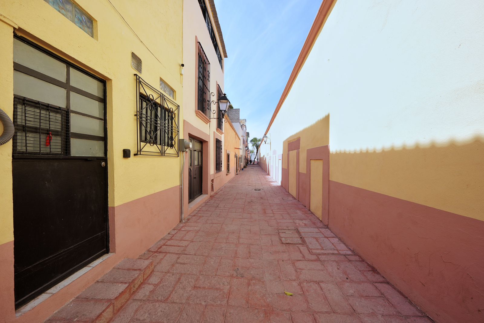 WhatsApp Image 2026-04-13 at 12.20.53 PM (2) Imagen de Entrega Felifer Macías rehabilitación del Andador Jesús García en el Centro Histórico 16