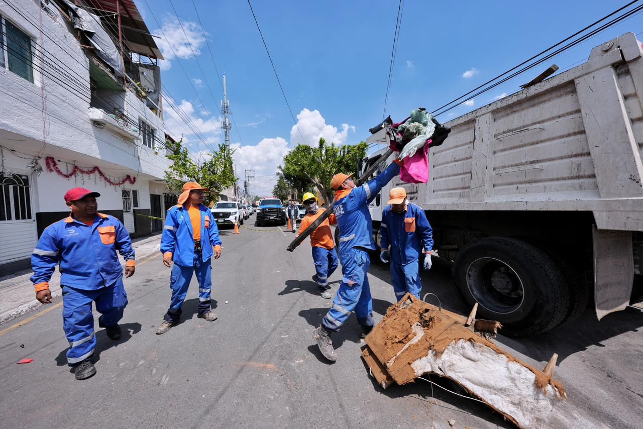 Imagen de Encabeza Felifer Macías intervención en inmueble de la colonia España 5