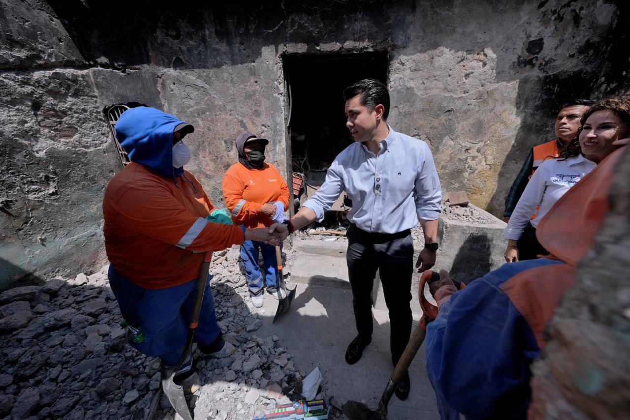 Imagen de Encabeza Felifer Macías intervención en inmueble de la colonia España 6