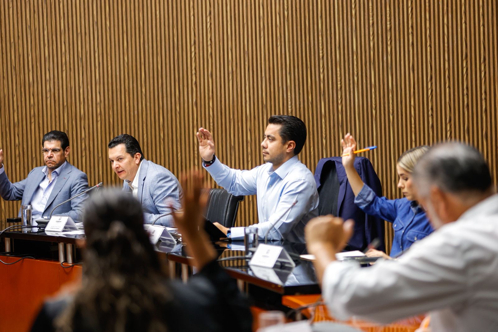 Imagen de Nombra Ayuntamiento de Querétaro a directora del Registro Civil y aprueba programa Aplicación Móvil Qro. 911 2