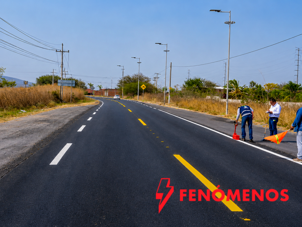 Invierte SOP 12.8 MDP para dar mantenimiento a la carretera acceso a Juan Martín, en Celaya