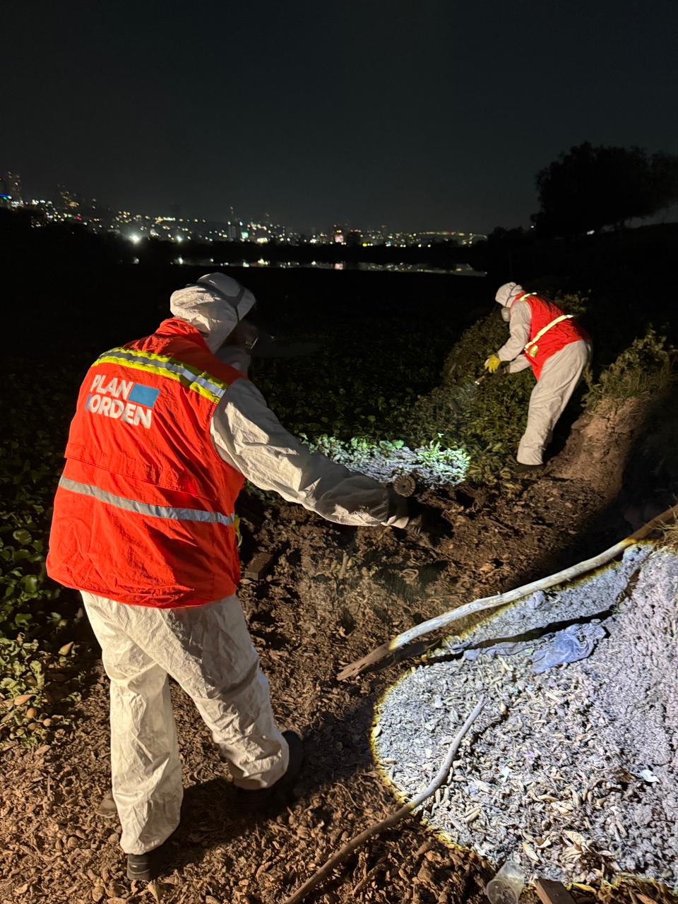 Imagen de Refuerza Municipio de Querétaro acciones contra mosquitos en Querétaro 2000 y zonas aledañas 20