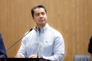 Imagen de Presenta Felifer Macías el Primer Congreso de Movilidad y Tecnología en Querétaro 4