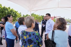 Imagen de Supervisa Felifer Macías nueva velaria y mejoras en parque de Lomas del Marqués 5