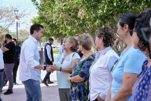 Imagen de Supervisa Felifer Macías nueva velaria y mejoras en parque de Lomas del Marqués 3