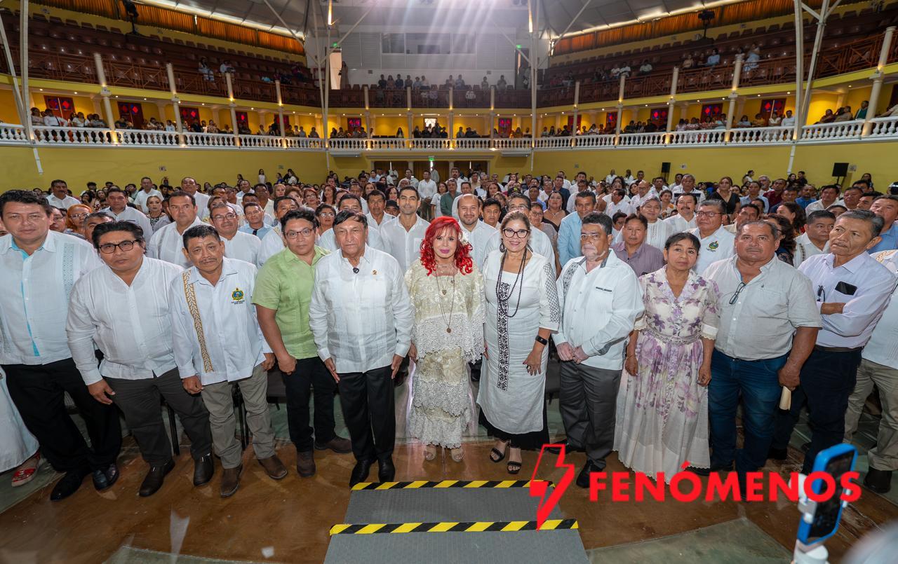 EDUCACIÓN Y VOCACIÓN TRANSFORMAN A CAMPECHE: LAYDA SANSORES RECONOCE LA ENTREGA DEL MAGISTERIO CAMPECHANO