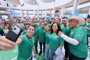Imagen de Acompaña Felifer Macías al gobernador en la inauguración de Aquí Contigo Mundial Joven 2026 14