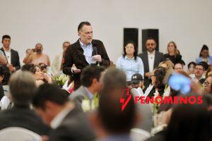 Reconoce Felifer Macías la labor de los maestros para formar mejores generaciones