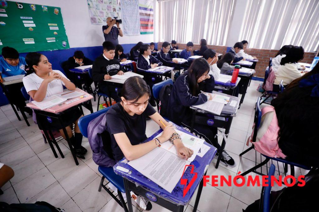 La educación es la mejor herramienta para construir el futuro de Guanajuato: Libia Dennise