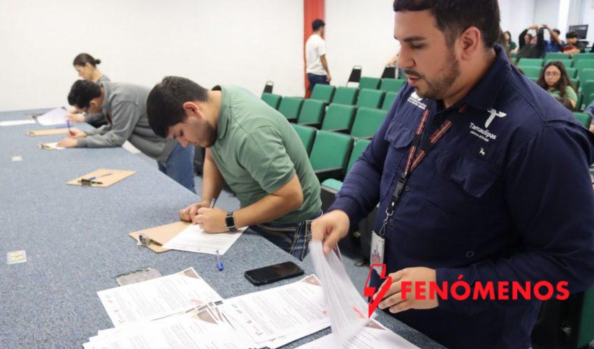 Fortalece UPRR permanencia académica de sus estudiantes con becas institucionales
