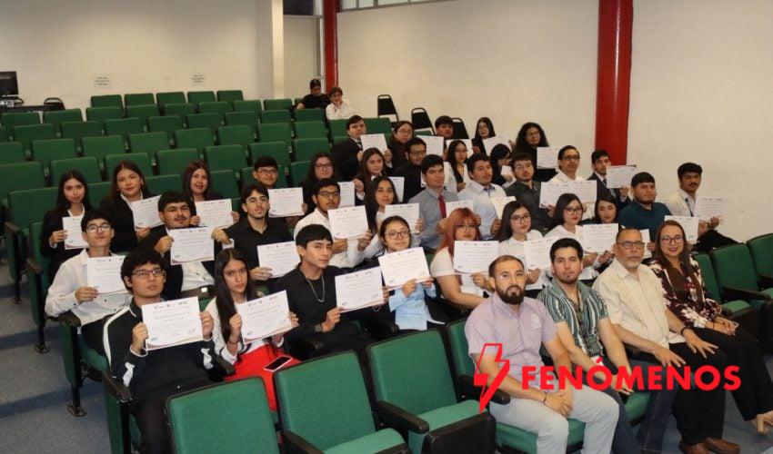 Reconoce UPRR la excelencia académica de sus estudiantes