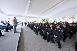 Imagen de Esta es una muestra de lo agradecidos que estamos con ustedes por su servicio y sacrifico por mantener la paz: Felifer Macías 6