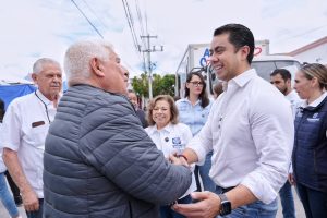 Imagen de Fomenta Felifer Macías la atención ciudadana con Alcalde en Acción 2
