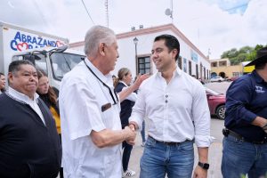 Imagen de Fomenta Felifer Macías la atención ciudadana con Alcalde en Acción 4