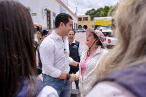 Imagen de Fomenta Felifer Macías la atención ciudadana con Alcalde en Acción 5