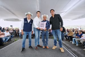 Imagen de Trabajamos para que el progreso y futuro de Querétaro llegue a todos los habitantes: Felifer Macías 21