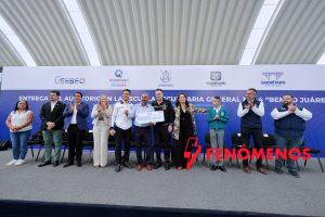 Encabezan Felifer Macías y Mauricio Kuri la entrega del Auditorio en la Escuela Secundaria General No. 4 “Benito Juárez”