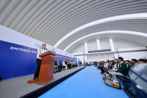 Imagen de Encabezan Felifer Macías y Mauricio Kuri la entrega del Auditorio en la Escuela Secundaria General No. 4 “Benito Juárez” 22
