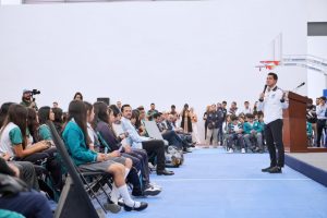 Imagen de Encabezan Felifer Macías y Mauricio Kuri la entrega del Auditorio en la Escuela Secundaria General No. 4 “Benito Juárez” 23