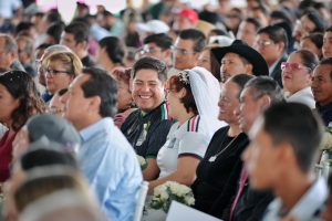 Imagen de Vivimos en la mejor ciudad de este país y así con familias fuertes, con matrimonios fuertes seguiremos construyéndola: Felifer Macías 16