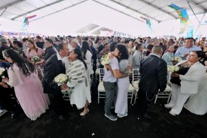 Imagen de Vivimos en la mejor ciudad de este país y así con familias fuertes, con matrimonios fuertes seguiremos construyéndola: Felifer Macías 12