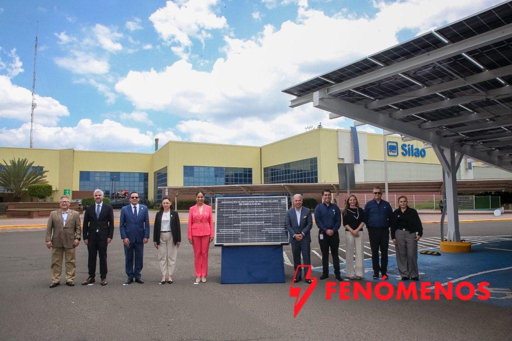 Inaugura Gobernadora la nueva instalación de paneles solares en GM Complejo Silao