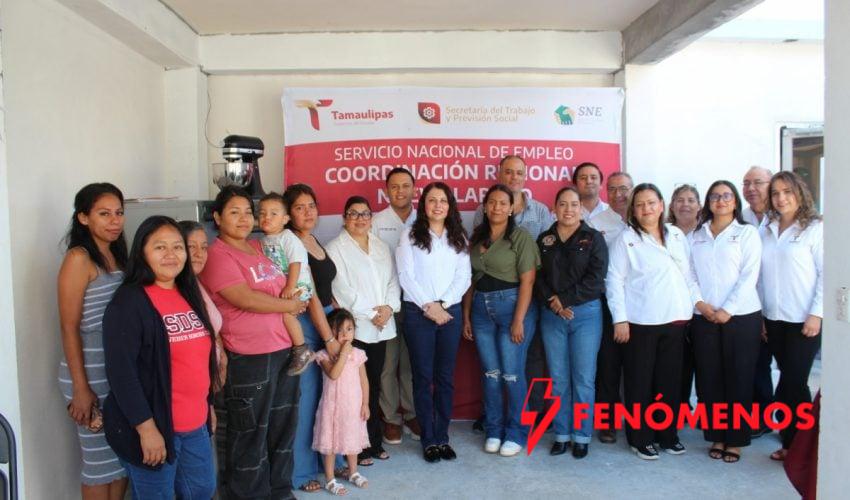 Fortalece STPS emprendimiento con entrega de equipo productivo a dos negocios de Nuevo Laredo