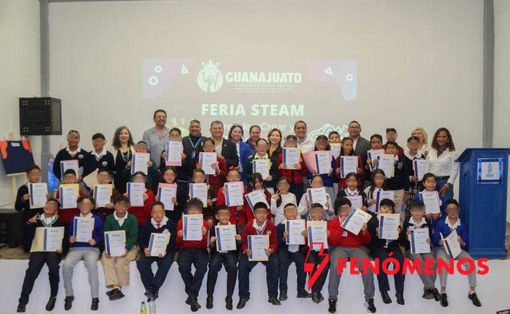 Niñas y niños demostraron pensamiento crítico, bilingüismo y trabajo en equipo en la feria STEAM 2026