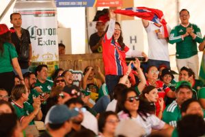 Imagen de El MéxicQ Zona Fest mantiene el ambiente mundialista y supera los 100 mil asistentes 17