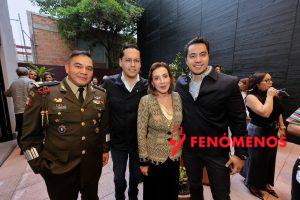 Asiste Felifer Macías a la inauguración de las oficinas del periódico Plaza de Armas