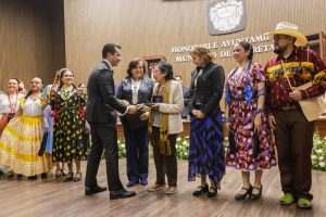 Imagen de Detrás de la grandeza de Querétaro hay ciudadanos comprometidos con servir: Felifer Macías 15