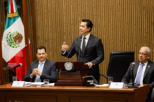 Imagen de Detrás de la grandeza de Querétaro hay ciudadanos comprometidos con servir: Felifer Macías 18