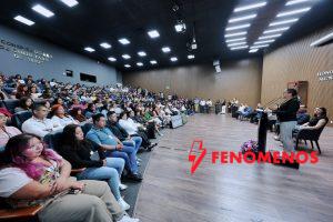 Nos encargaremos que reciban todas las herramientas para que puedan cumplir sus sueños: Felifer Macías