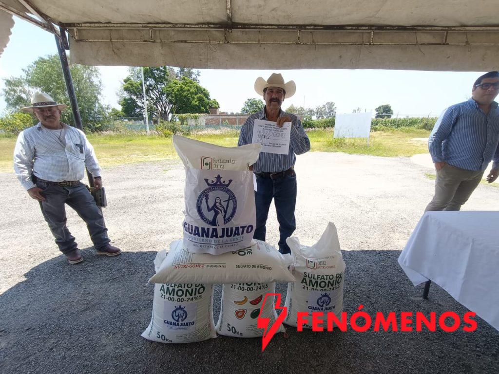 Gobierno de la Gente fortalece la productividad agrícola en Romita con la entrega de fertilizante para el campo