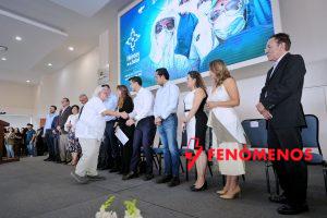 Asiste Felifer Macías al homenaje “Héroes de la Salud”