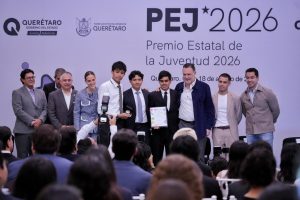 Imagen de Este reconocimiento es reflejo de su disciplina, valores y carácter: Felifer Macías 29