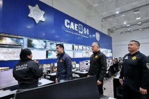 Imagen de Destaca Felifer Macías la labor del CAE 911 7
