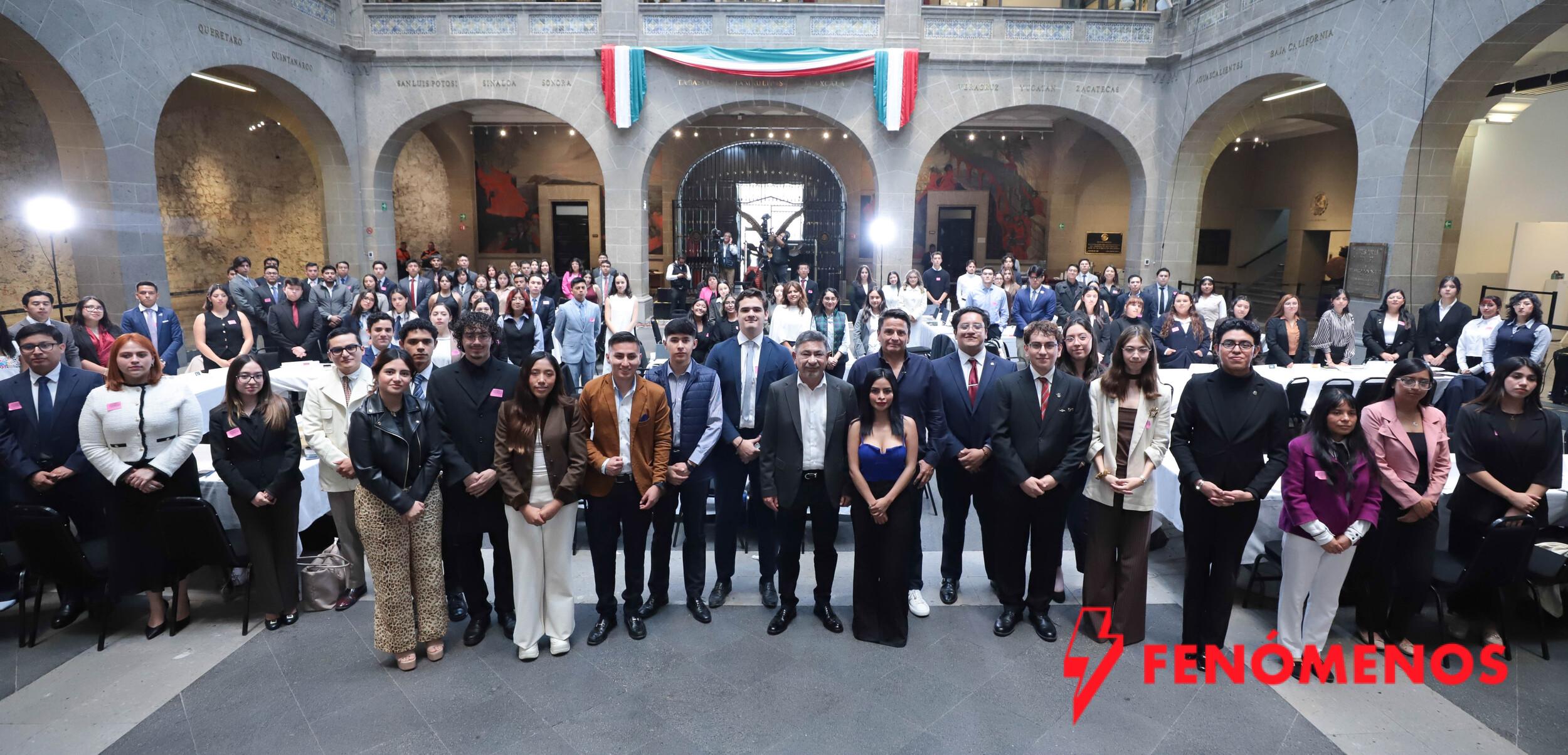 México necesita una generación de jóvenes preparada y comprometida con el bienestar colectivo: Homero Davis
