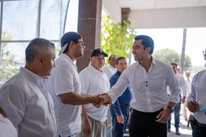 Imagen de Reconoce Felifer Macías labor de sindicalizados municipales 5