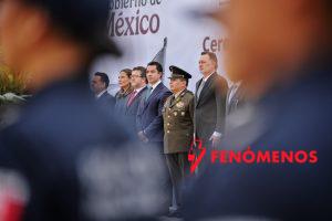 Con orgullo por México y Querétaro, Felifer Macías refrenda respeto por los símbolos patrios
